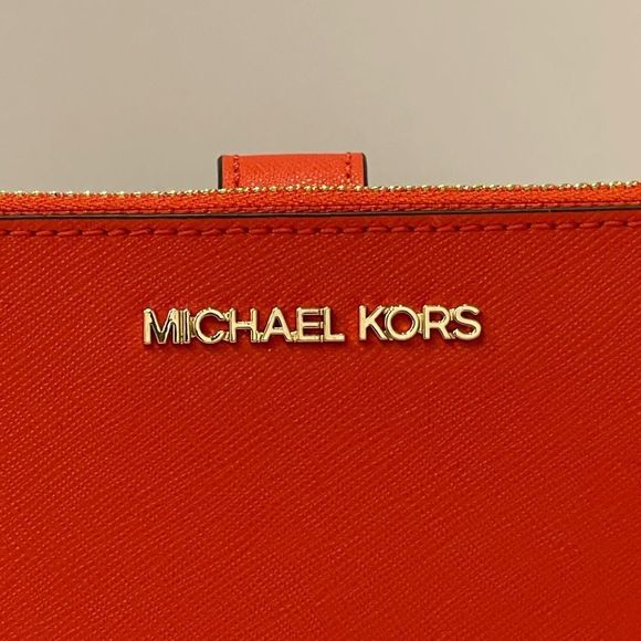 NEW MICHAEL KORS JET SET TRAVEL JET SET DOUBLE ZIP WRISTLET WALLET - Picture 3 of 6